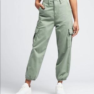 Levi's High Waisted Cargo Fine Twill Pants